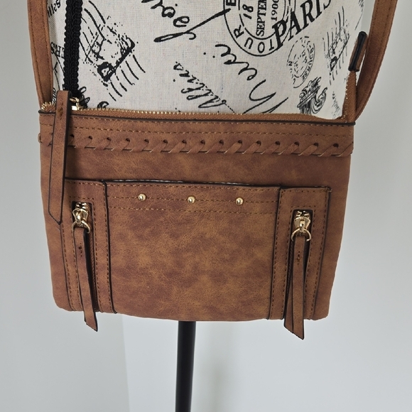 Elegant Brown Crossbody Bag - Picture 2 of 4